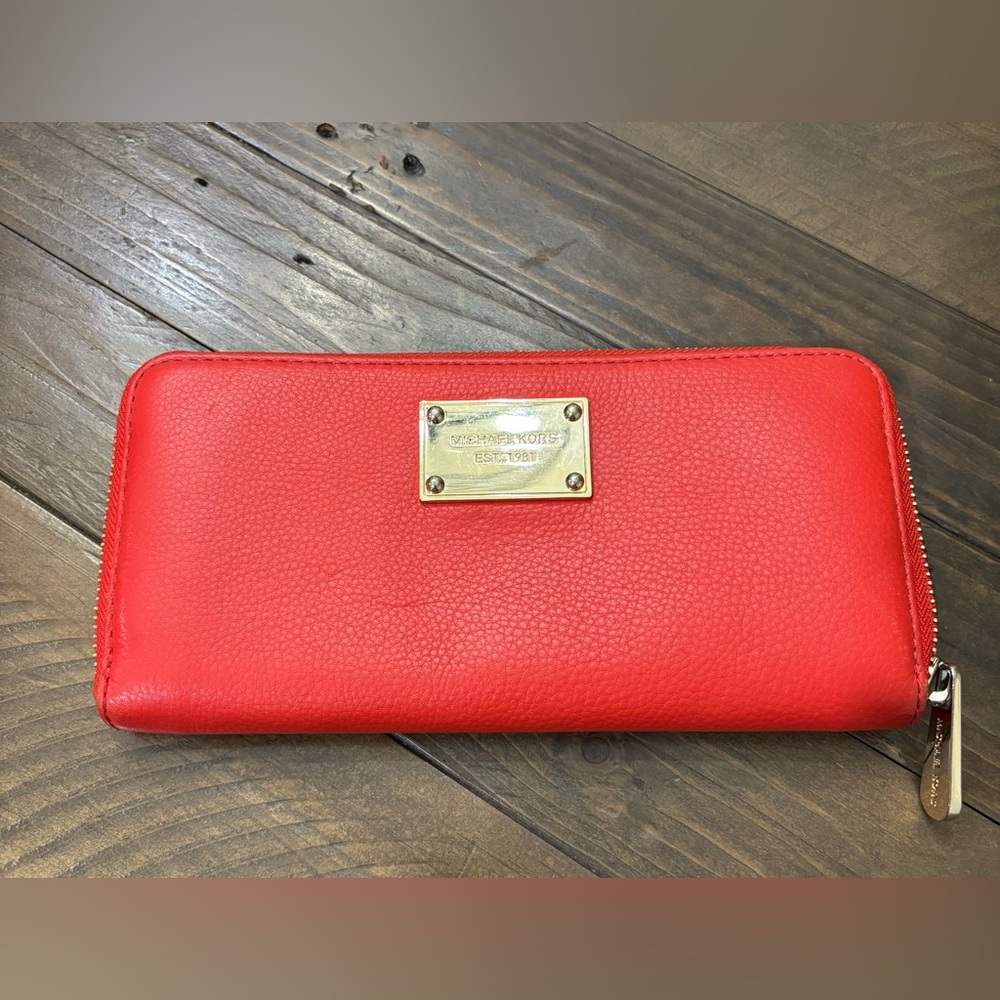 Michael Kors Jet Set Travel Continental Zip-Around Wallet in Red Pebbled Leather